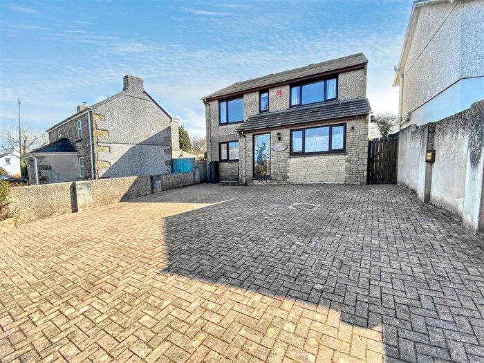 4 Bedroom Detached House For Sale In Spacious Detached Family Home, Reawla, TR27