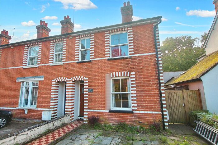 5 Bedroom End Of Terrace House For Sale In Connaught Road, Brookwood, Woking, Surrey, GU24