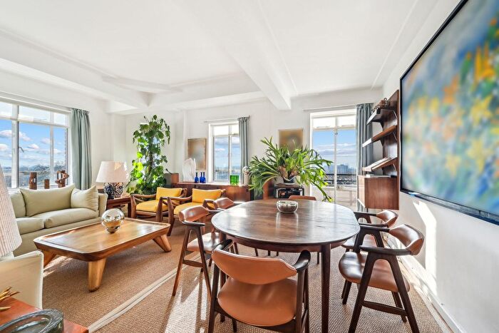 2 Bedroom Flat To Rent In Whitelands House, Cheltenham Terrace, London, SW3