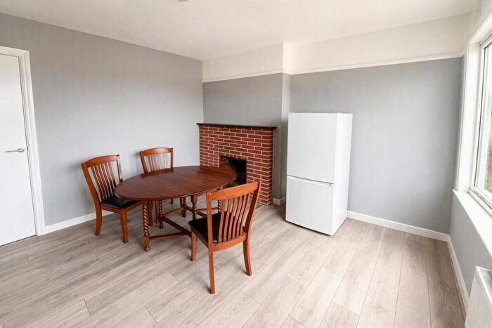 2 Bedroom Flat To Rent In High West Street - Dorchester, DT1