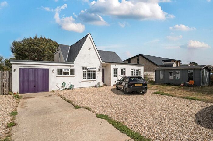 5 Bedroom Detached House For Sale In Park Lane, Selsey, PO20