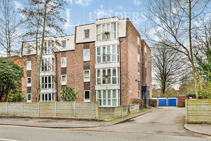 2 Bedroom Flat To Rent In Regent Court, - Withington Road, M16