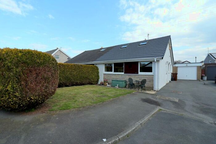 2 Bedroom Semi-Detached Bungalow For Sale In Ghyll Meadows, Barnoldswick, BB18