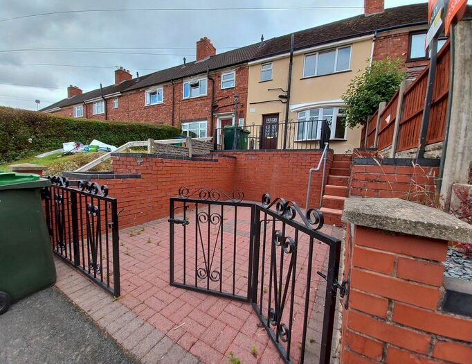 3 Bedroom Terraced House To Rent In Cobham Road, Wednesbury, WS10