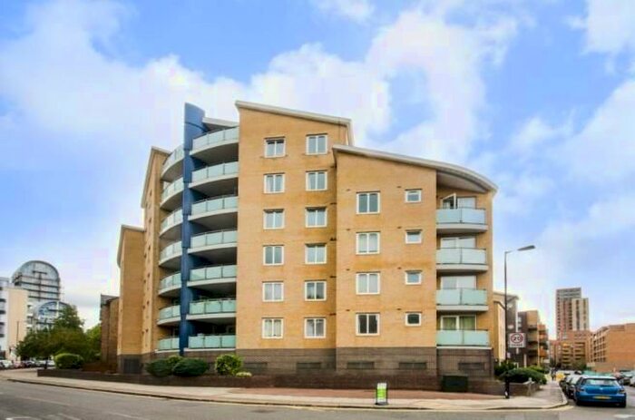2 Bedroom Flat To Rent In Yeoman Street, London, SE8