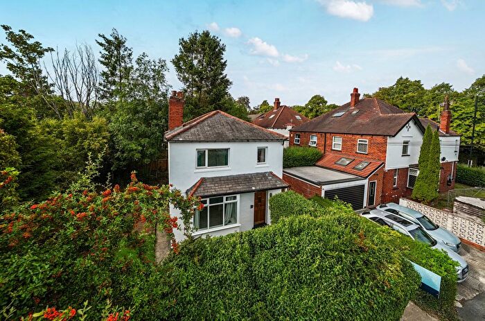 3 Bedroom Detached House For Sale In Drummond Avenue, Far Headingley, Leeds, LS16