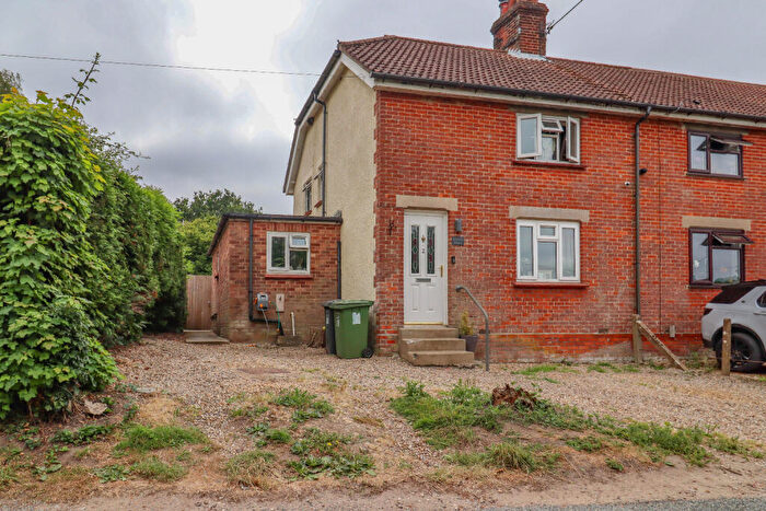3 Bedroom Semi Detached House For Sale In Croxton Road, Croxton, NR21