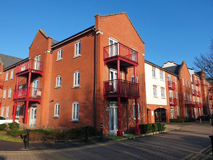 2 Bedroom Apartment To Rent In Barnshaw House, Aylesbury, HP21