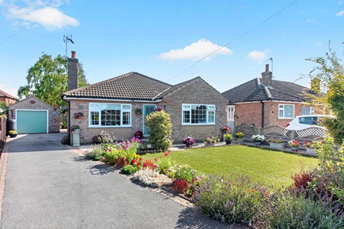 3 Bedroom Detached Bungalow For Sale In Redhill Close, Harrogate, HG1