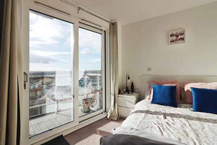 2 Bedroom Flat For Sale In Charrington Place, St Albans, AL1
