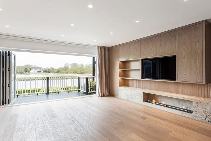 3 Bedroom Detached House To Rent In Ferry Lane, Moulsford, Wallingford, OX10