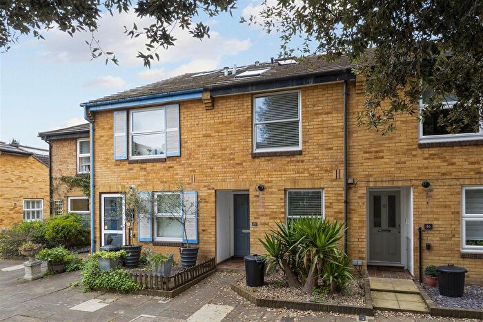 3 Bedroom Terraced House For Sale In Holm Oak Close, Putney, SW15
