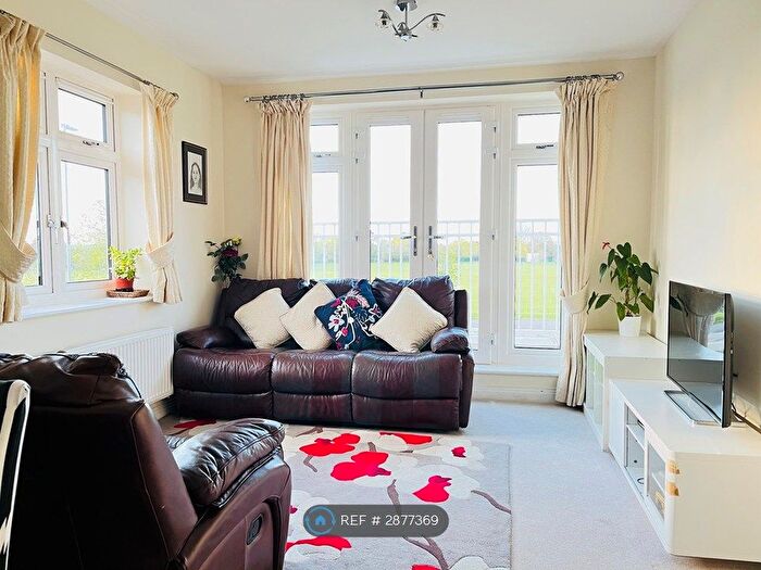 2 Bedroom Flat To Rent In The Orangery, Earley, Reading, RG6
