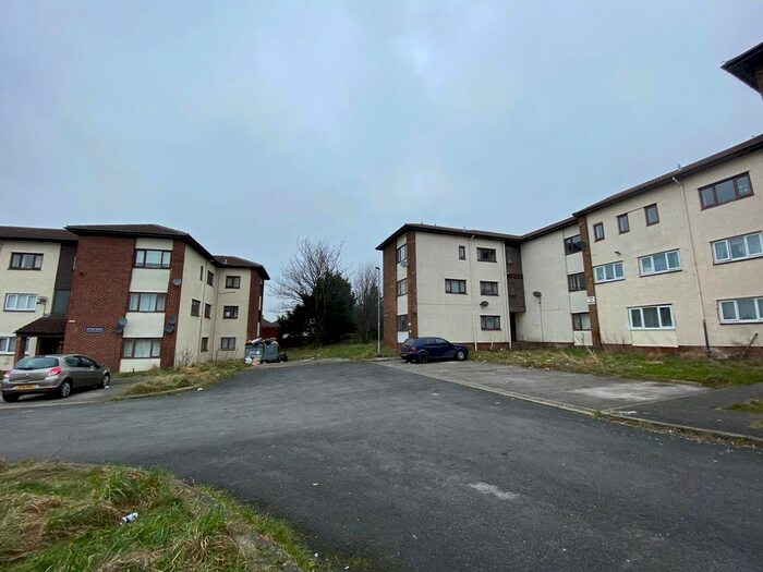 1 Bedroom Flat To Rent In Kingsdale Court, Leeds LS14