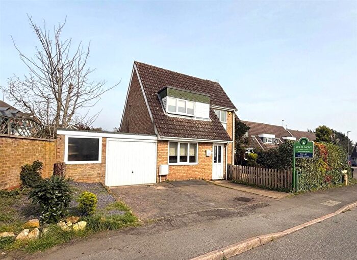 3 Bedroom Detached House To Rent In Moorfield Road, Rothwell, Kettering, Northamptonshire, NN14