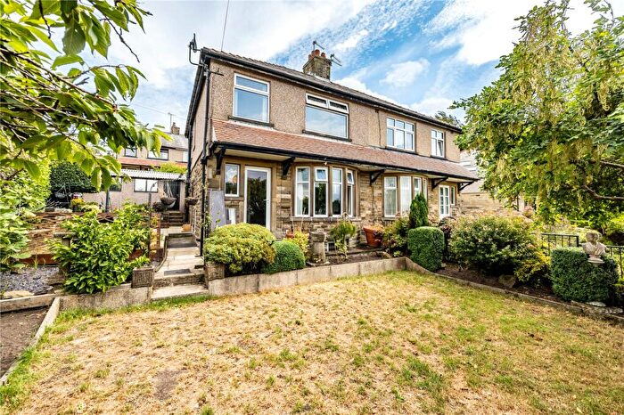 3 Bedroom Semi-Detached House For Sale In Westborough Drive, Halifax, West Yorkshire, HX2