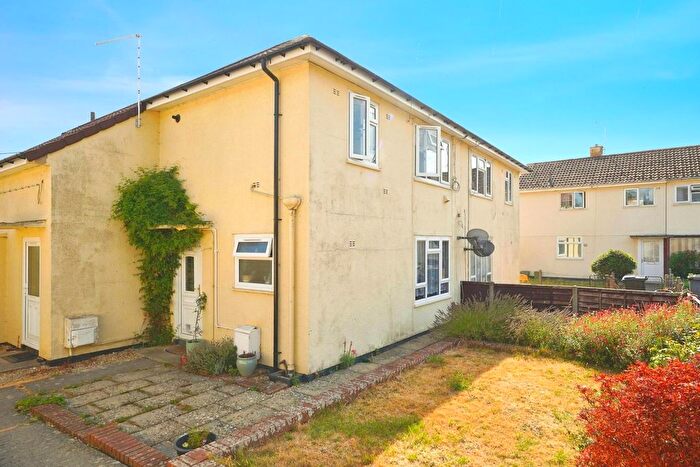 1 Bedroom Maisonette For Sale In Matson Avenue, Matson, Gloucester, Gloucestershire, GL4