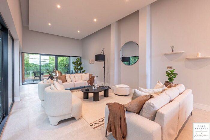 4 Bedroom Detached House For Sale In Southshore, Seaton, PL11