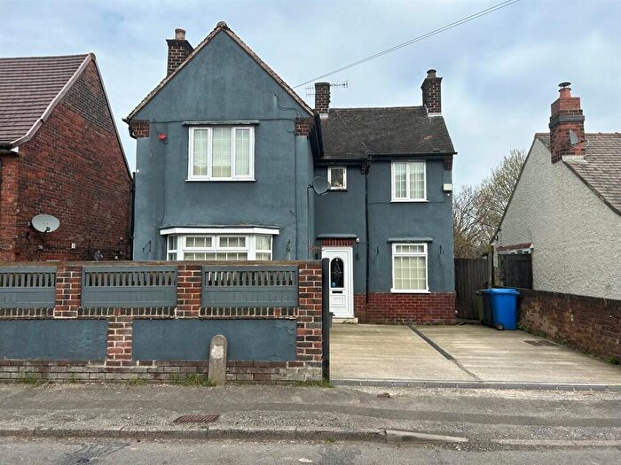 3 Bedroom Detached House For Sale In Lime Avenue, Staveley, Chesterfield, S43