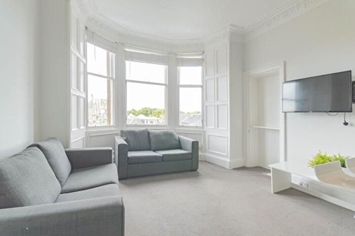 4 Bedroom Flat To Rent In Mayfield Road, Edinburgh, EH9