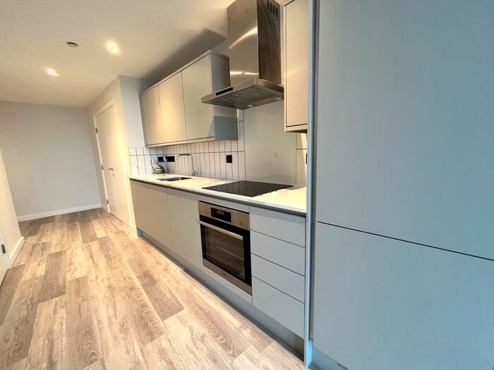 2 Bedroom Apartment To Rent In Apex Lofts, Warwick Street, B12