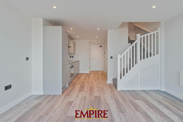 2 Bedroom Flat To Rent In Apex Lofts, Warwick Street, Birmingham, B12