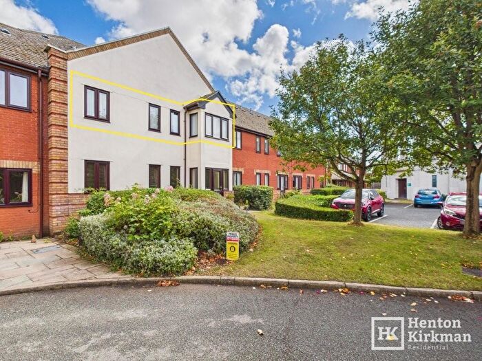 1 Bedroom Apartment For Sale In Albion Court, Sun Street, Billericay, CM12