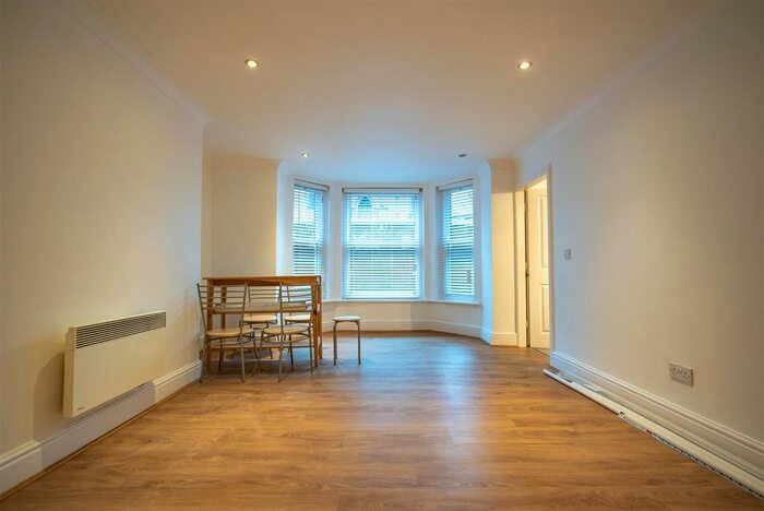 1 Bedroom Flat To Rent In Wenlock Terrace, York, YO10