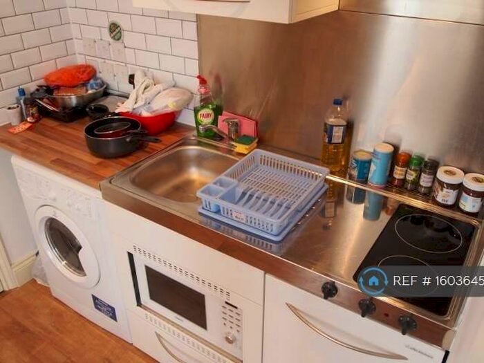 Studio To Rent In London, London, N19