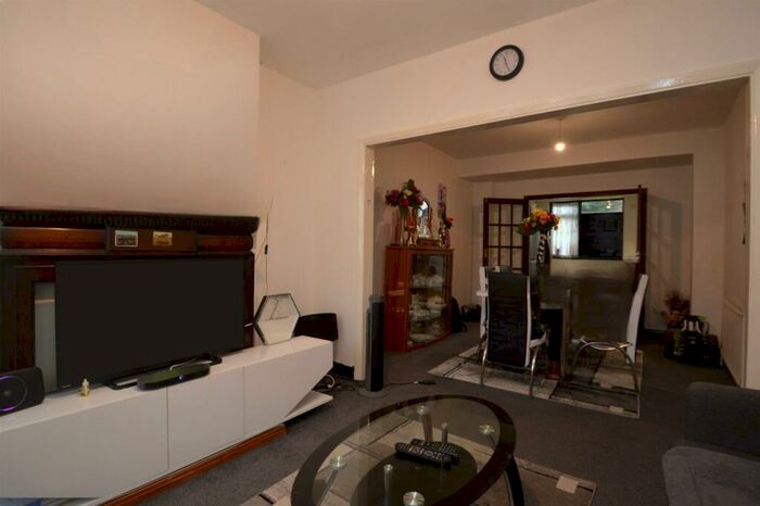 3 Bedroom Terraced House To Rent In Rushden Gardens, Ilford, IG5