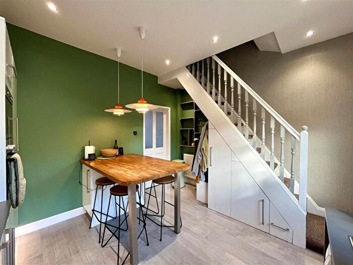 2 Bedroom End Of Terrace House To Rent In Harley Road, Sale, M33