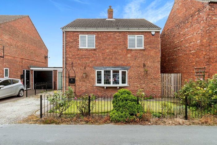 4 Bedroom Detached House For Sale In Vicar Lane, Eastrington, Goole, DN14