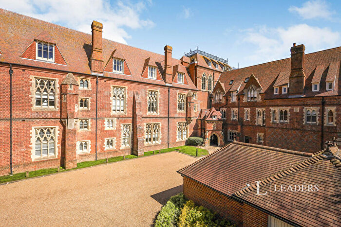 2 Bedroom Flat To Rent In All Saints, Darley Road, Eastbourne, BN20