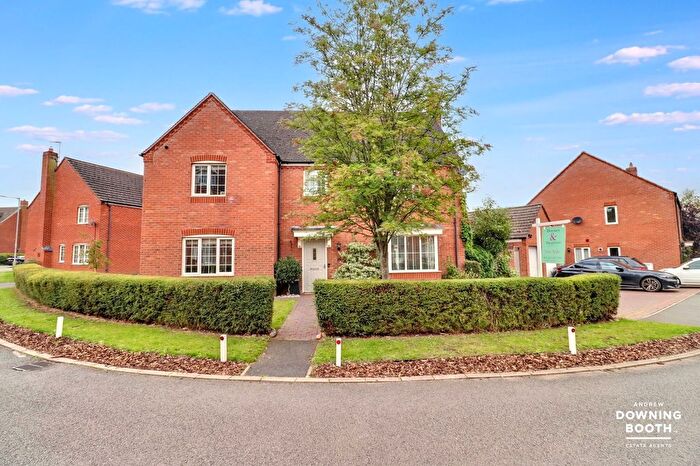 4 Bedroom Detached House For Sale In Newbold Close, Lichfield, WS13