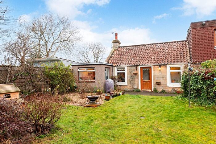 2 Bedroom Semi-Detached Bungalow For Sale In Hill Street, Ladybank, Cupar, KY15