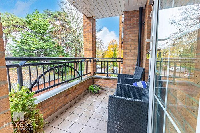 2 Bedroom Apartment For Sale In The Pines, Knyveton Road, Bournemouth, BH1