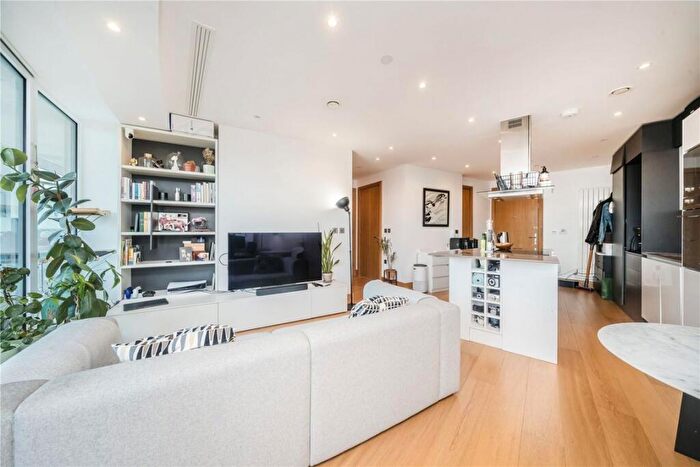 1 Bedroom Flat For Sale In Crossharbour Plaza, London, E14