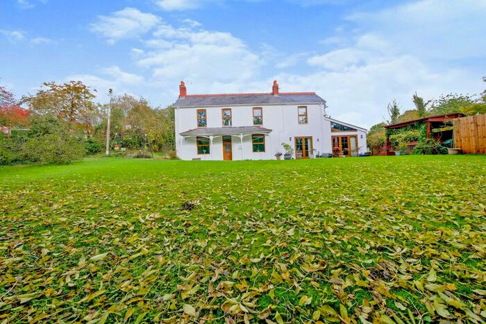 4 Bedroom Property To Rent In Merthyr Dyfan Road, Barry, CF62