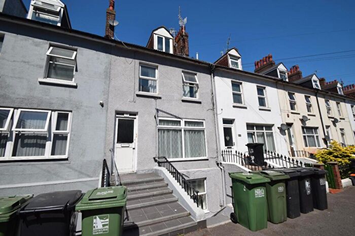 1 Bedroom Apartment For Sale In Ashford Road, Eastbourne, BN21