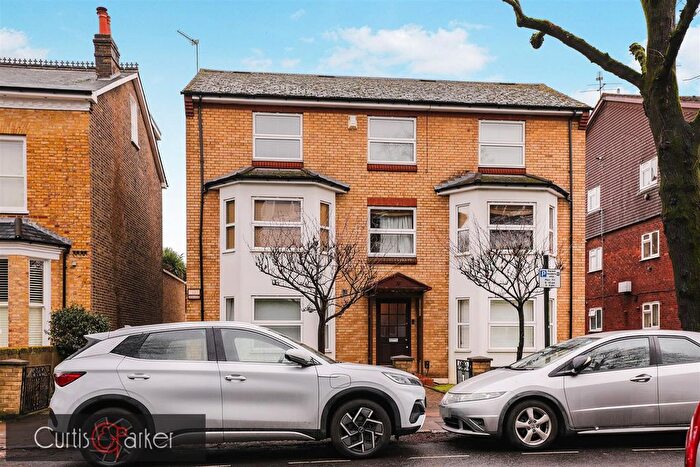 2 Bedroom Flat For Sale In Eaton Rise, Ealing, W5