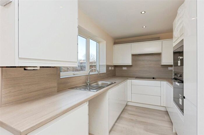 3 Bedroom Terraced House For Sale In Caling Croft, New Ash Green, Longfield, Kent, DA3