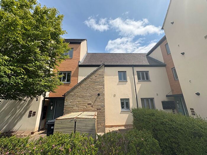 2 Bedroom Property To Rent In Orleigh Cross, Newton Abbot, TQ12