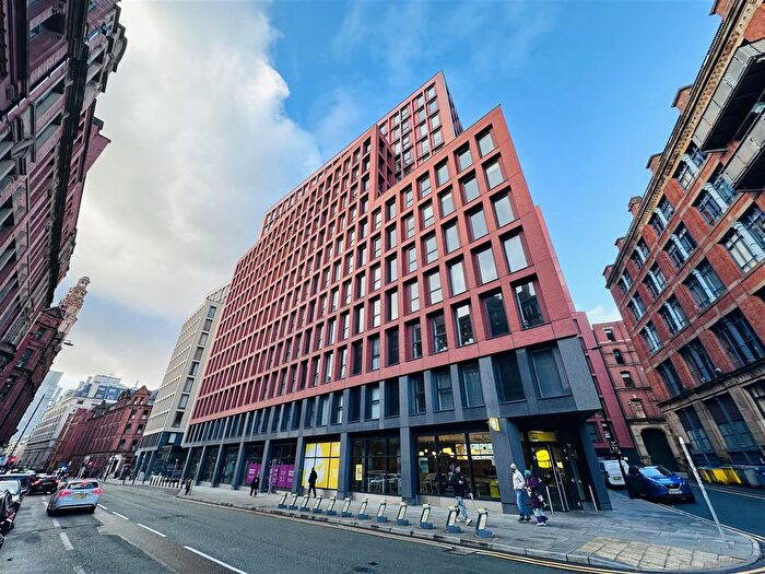 2 Bedroom Flat To Rent In The Carding Building, Whitworth Street, Manchester, M1