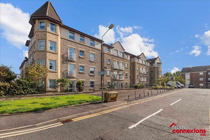 1 Bedroom Flat For Sale In Woodside Walk, Hamilton, Flat, Hamilton, ML3