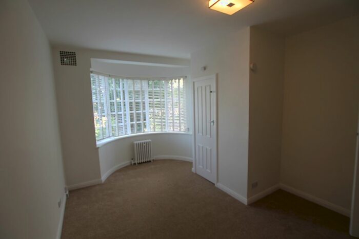 Studio To Rent In Wyke Road, Raynes Park, SW20