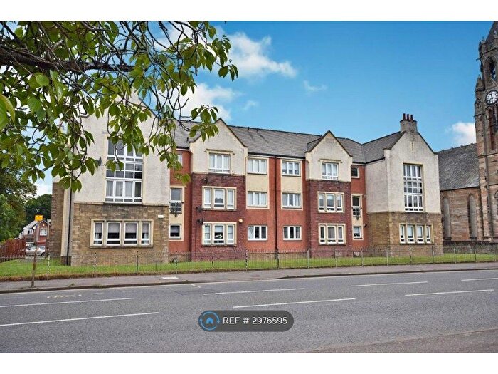 2 Bedroom Flat To Rent In Straiton Place, Blantyre, Glasgow, G72