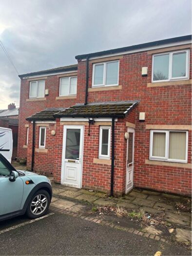 2 Bedroom Apartment To Rent In Chapel House, Darton, S75