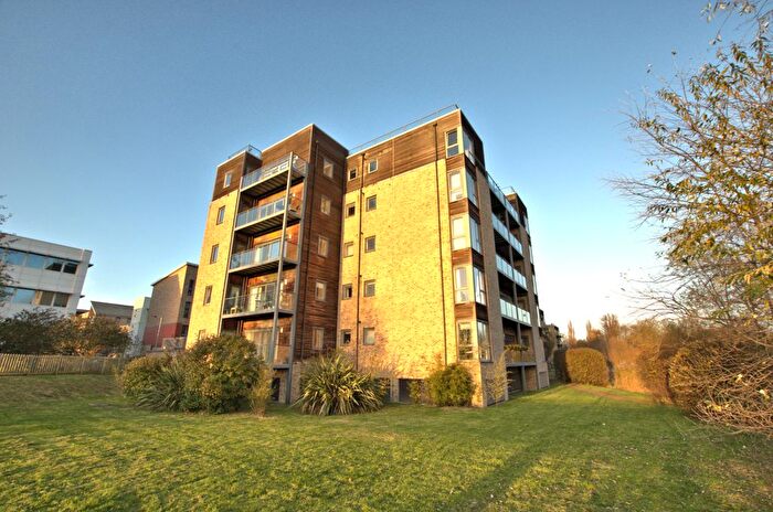 2 Bedroom Flat To Rent In Fitzgerald Place, Cambridge, CB4