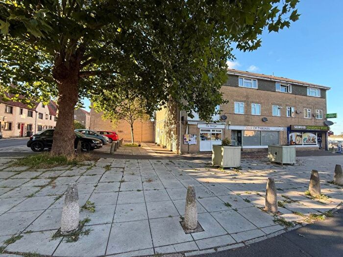 2 Bedroom Maisonette To Rent In Selwood Road, Frome, Somerset, BA11