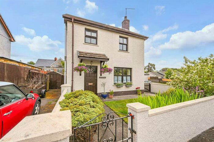 3 Bedroom Detached House For Sale In Ffarmers, Llanwrda, SA19